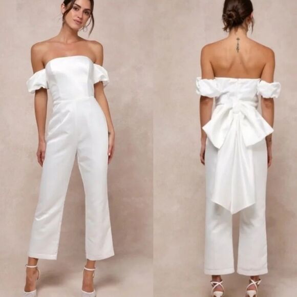 NWT LuLus Chic Vow White Satin Off-the-Shoulder Bow
Jumpsuit Size medium - Picture 1 of 8